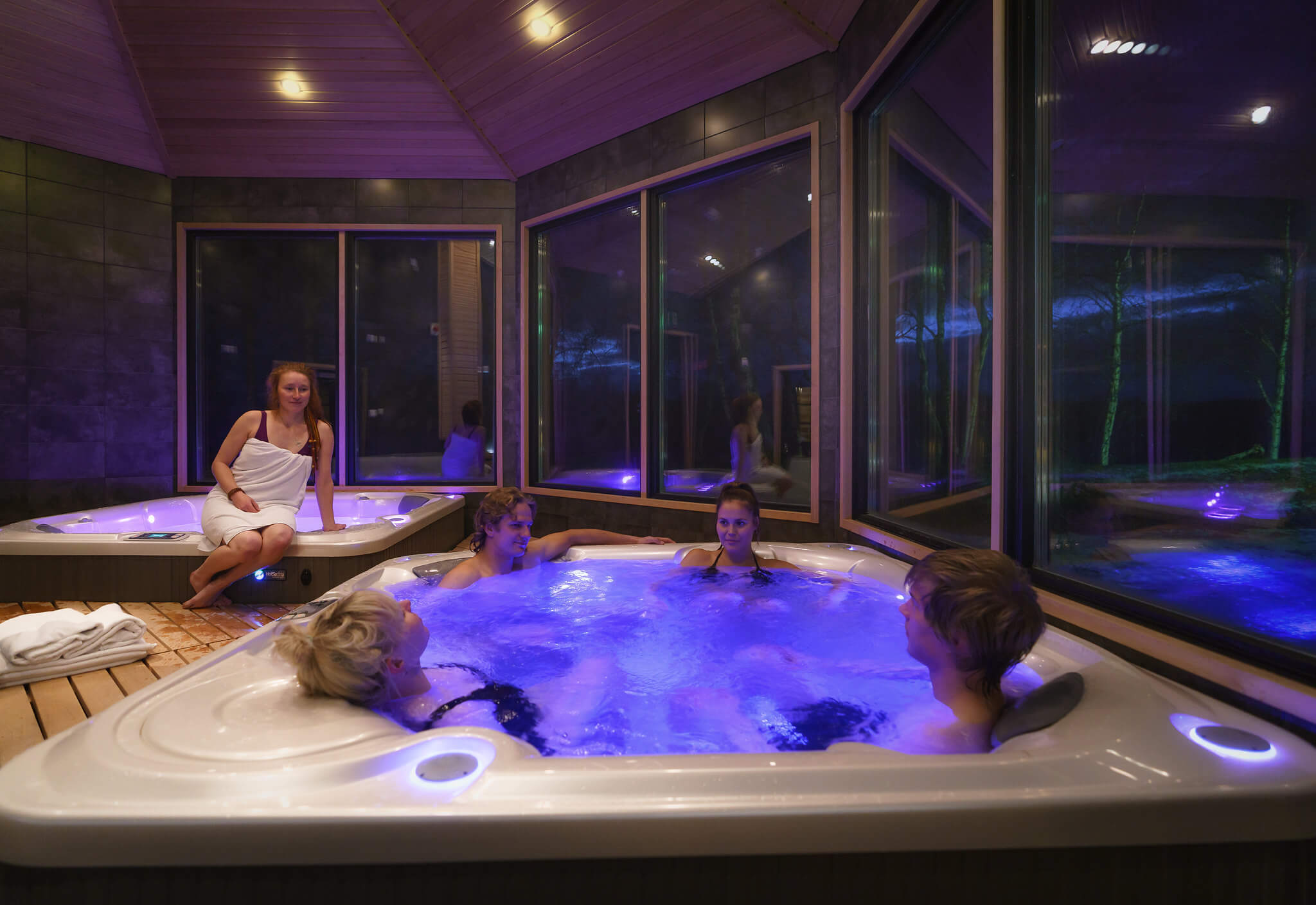 Hotel Ivalon porealtaat