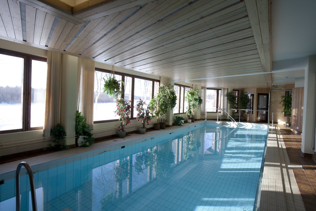 Pool section in Hotel Ivalo.