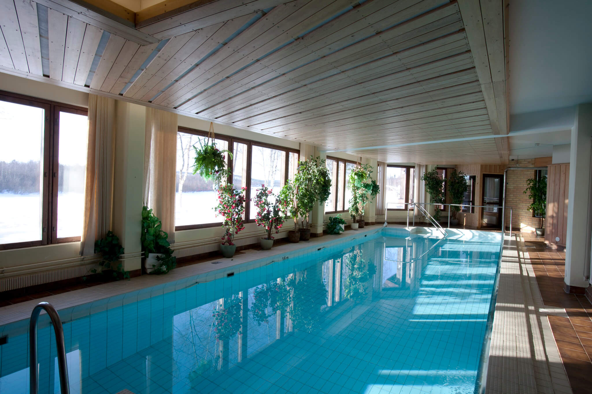 Hotel Ivalon allasosasto